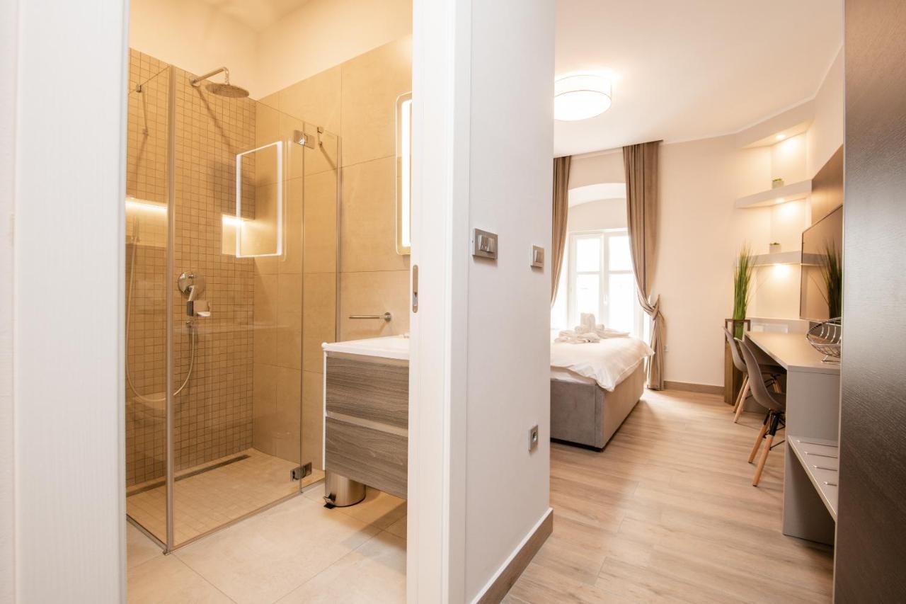 Deluxe Apartments & Rooms Revis Rijeka Zewnętrze zdjęcie
